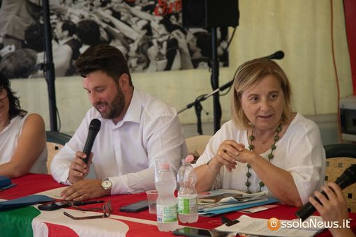 Federico Riboldi e Gianna Pentenero nel dibattito alla Lucciola Federico Riboldi e Gianna Pentenero nel dibattito alla Lucciola