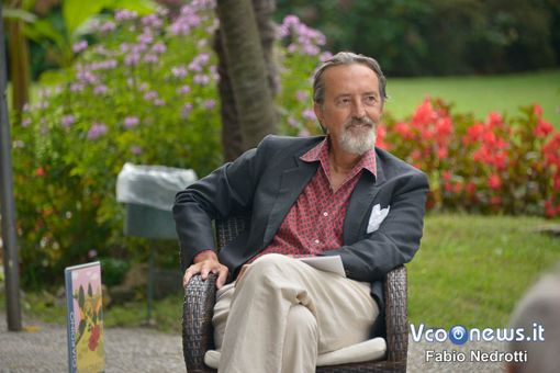 È morto di Covid Giovanni Gastel, icona delle immagini di moda. Fu ospite di Editoria e Giardini È morto di Covid Giovanni Gastel, icona delle immagini di moda. Fu ospite di Editoria e Giardini