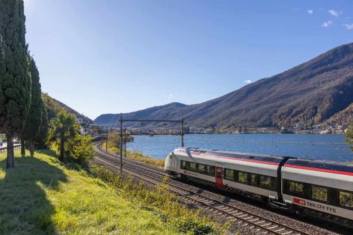 Trenitalia e Ffs rinnovano la collaborazione per i collegamenti fra Italia e Svizzera Trenitalia e Ffs rinnovano la collaborazione per i collegamenti fra Italia e Svizzera