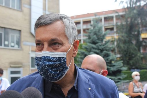 Riapertura scuola, Icardi: “Tutti i docenti e gli studenti piemontesi potranno ricevere il vaccino” Riapertura scuola, Icardi: “Tutti i docenti e gli studenti piemontesi potranno ricevere il vaccino”