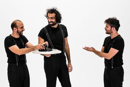 Bianco puro: la nuova commedia ad Omegna