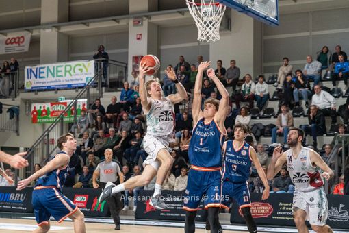 Baldini fa impazzire il Pala Cipir: Paffoni, rimonta da sogno contro Desio VIDEO Baldini fa impazzire il Pala Cipir: Paffoni, rimonta da sogno contro Desio VIDEO