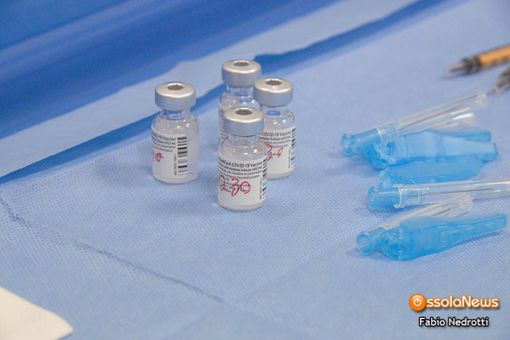 Poco più di 1200 dosi di vaccino somministrate domenica in Piemonte