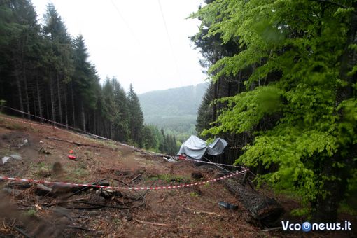 Le immagini del giorno dopo sul luogo della tragedia FOTO E VIDEO Le immagini del giorno dopo sul luogo della tragedia FOTO E VIDEO