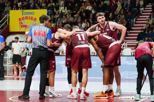 Basket: dal sogno scudetto all’esclusione, niente lieto fine per Trapani Basket: dal sogno scudetto all’esclusione, niente lieto fine per Trapani