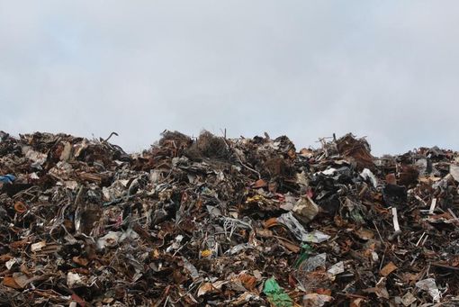 Regione, il piano per gestire 6 milioni di tonnellate di rifiuti speciali Regione, il piano per gestire 6 milioni di tonnellate di rifiuti speciali