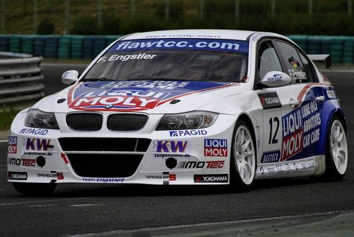 BMW Touring, serie 3 e serie 5: caratteristiche e piacere di guida