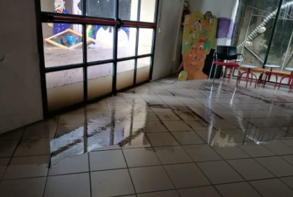 Non si placano le polemiche dopo l'ennesimo allagamento della Ludoteca Non si placano le polemiche dopo l'ennesimo allagamento della Ludoteca