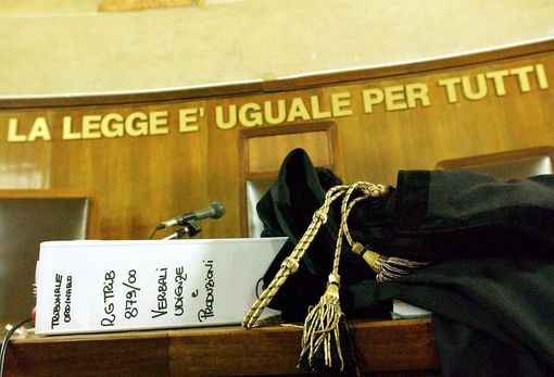 Il Tribunale boccia la Regione: “Discriminazione per gli stranieri che chiedono le case popolari” Il Tribunale boccia la Regione: “Discriminazione per gli stranieri che chiedono le case popolari”