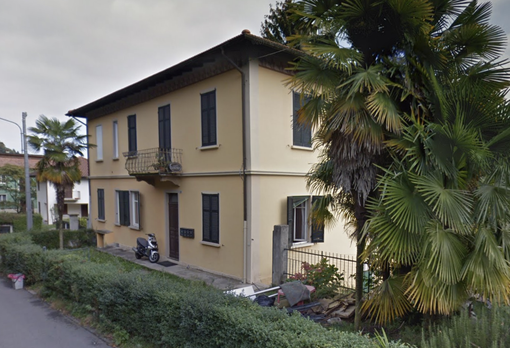 Ghiffa, 34enne trovato morto in casa. Sarebbe stato accoltellato