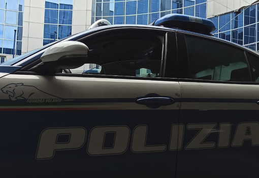 Cliente molesta ragazze in un bar: era ai domiciliari per abusi su minori, arrestato di nuovo Cliente molesta ragazze in un bar: era ai domiciliari per abusi su minori, arrestato di nuovo