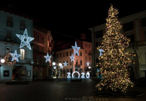 Verbania, domani si accendono le luminarie natalizie