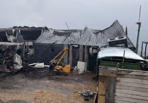 Incendio a Caprezzo, Uncem: "Vicini a Riccardo Borgotti, serve impegno per ricominciare" Incendio a Caprezzo, Uncem: "Vicini a Riccardo Borgotti, serve impegno per ricominciare"