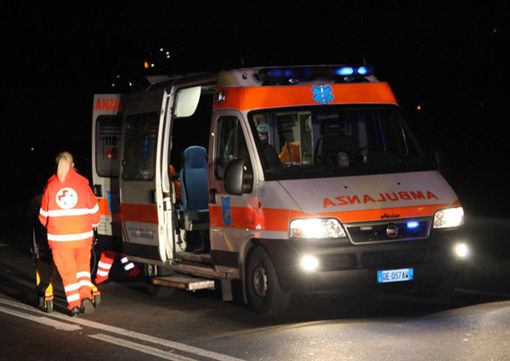 Cannobio, grave un 65enne colpito dalla saracinesca di un garage