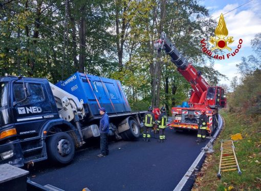 Camion fuori strada a Pian di Sole