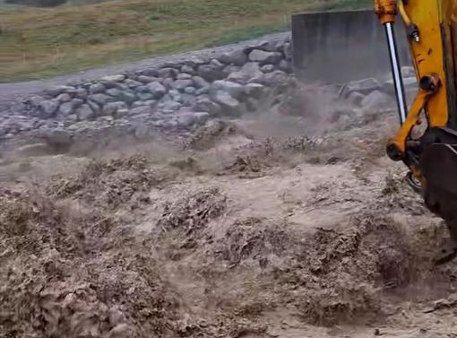 Torrente Anza ingrossato dalle forti piogge, Bonacci: "Situazione sotto controllo" FOTO Torrente Anza ingrossato dalle forti piogge, Bonacci: "Situazione sotto controllo" FOTO