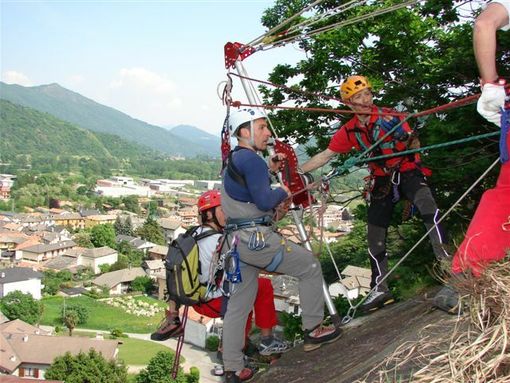Ornavasso, il Soccorso Alpino celebra la “serata della montagna” Ornavasso, il Soccorso Alpino celebra la “serata della montagna”
