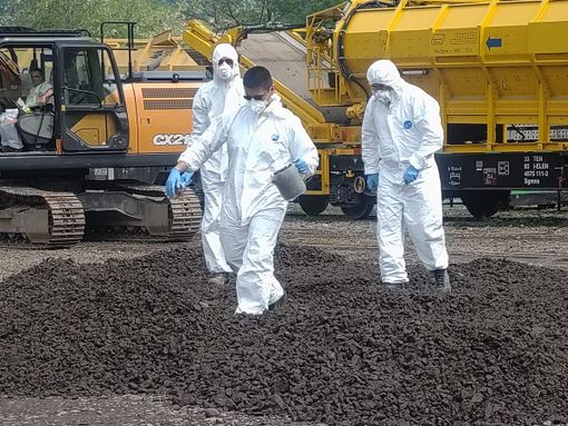 Vasta operazione della Polizia di Stato contro l'illecito smaltimento di rifiuti VIDEO Vasta operazione della Polizia di Stato contro l'illecito smaltimento di rifiuti VIDEO