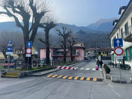 Casale Corte Cerro, divieto di transito in via Bertone Bruno diventerà definitivo