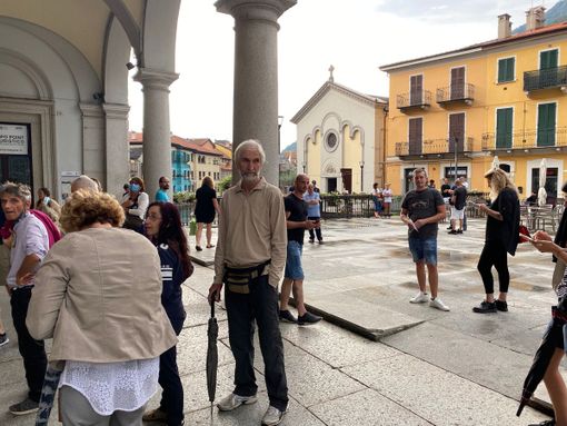 Pochi No vax manifestano ad Omegna