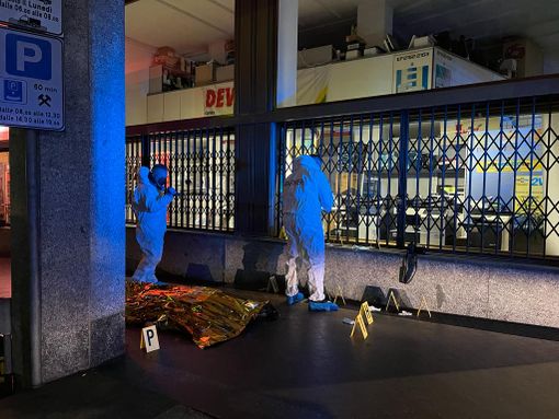 Pallanza, trovato sotto i portici di via Marconi il corpo di un 66enne