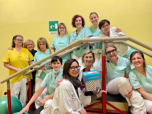 Anche quest'anno lo chef Antonino Cannavacciuolo dona i suoi panettoni agli ospedali del Vco