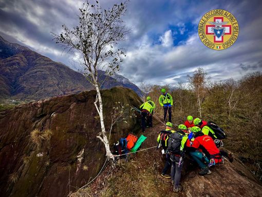 Baveno, esercitazione di soccorso sulla ferrata “Miccia”