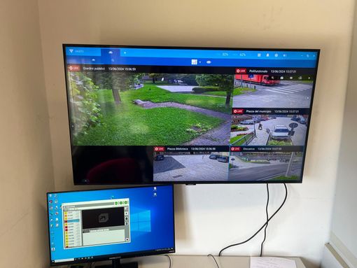 Casale Corte Cerro, posizionate le nuove telecamere di videosorveglianza Casale Corte Cerro, posizionate le nuove telecamere di videosorveglianza