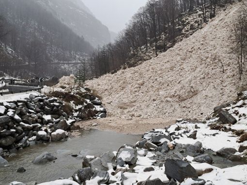 Neve e vento, rischio valanghe 3 "marcato" nel fine settimana