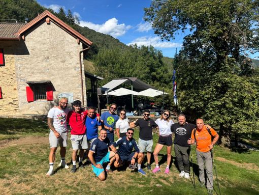 Altiora, gli allenatori si mettono in cammino: team building tra natura e condivisione Altiora, gli allenatori si mettono in cammino: team building tra natura e condivisione