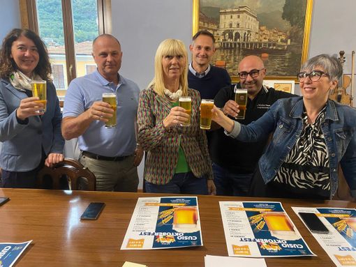 Cusio Oktoberfest, a Omegna la sfida tra birre nostrane e quelle tedesche