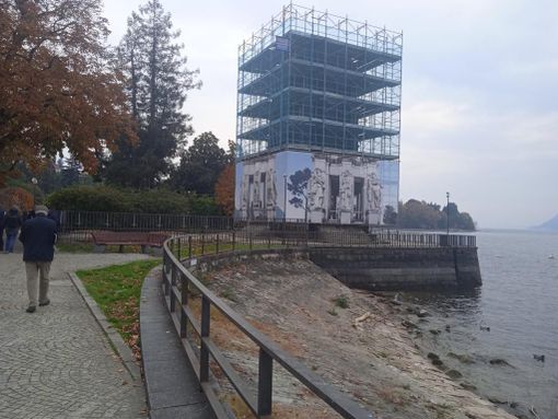 Mausoleo Cadorna, forse già a Natale via l'impalcatura dei restauri