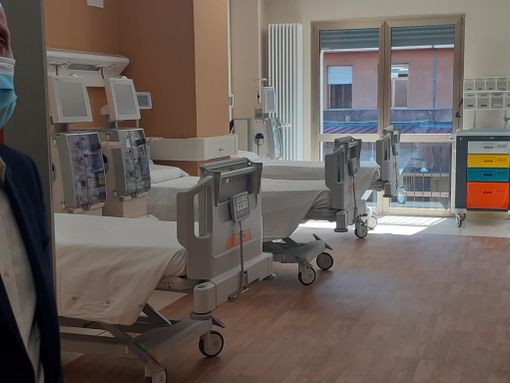 Inaugurata la nuova dialisi al Castelli, realizzata anche grazie ai lasciti di due cittadini