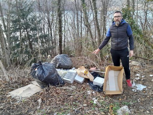 Una nuova discarica abusiva scoperta a Omegna VIDEO Una nuova discarica abusiva scoperta a Omegna VIDEO