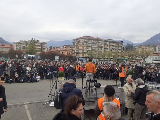 Manifestazione no vax a Verbania, Pd: “Schiaffo alla scienza, alle vittime, a quanti combattono la malattia e a chi segue le regole” Manifestazione no vax a Verbania, Pd: “Schiaffo alla scienza, alle vittime, a quanti combattono la malattia e a chi segue le regole”