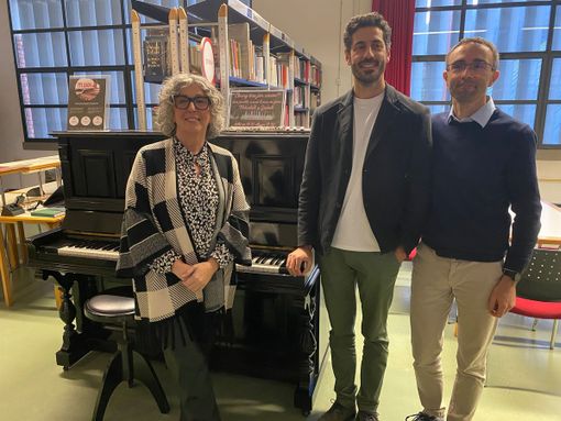 Omegna, il pianoforte arriva in biblioteca Omegna, il pianoforte arriva in biblioteca
