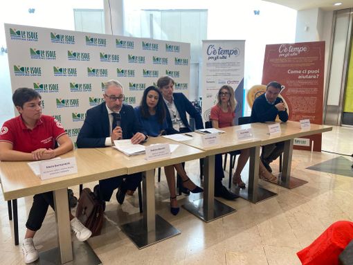 "C’è tempo per gli altri", la prevenzione arriva nei luoghi pubblici "C’è tempo per gli altri", la prevenzione arriva nei luoghi pubblici