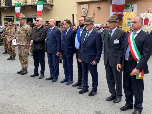 Alpini in festa per la 26ª adunata del Primo Raggruppamento FOTO e VIDEO Alpini in festa per la 26ª adunata del Primo Raggruppamento FOTO e VIDEO