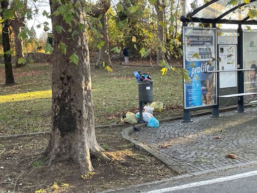 Rifiuti: dopo l’allarme del Comune per il centro, anche la collina chiede di più Rifiuti: dopo l’allarme del Comune per il centro, anche la collina chiede di più