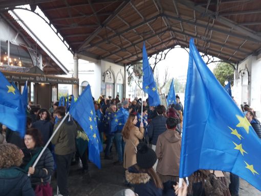 A Verbania la manifestazione per l'Europa FOTO A Verbania la manifestazione per l'Europa FOTO