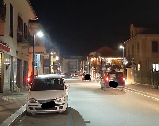 Polemiche per le poche luminarie a Omegna: "Il Natale più triste di sempre" Polemiche per le poche luminarie a Omegna: "Il Natale più triste di sempre"