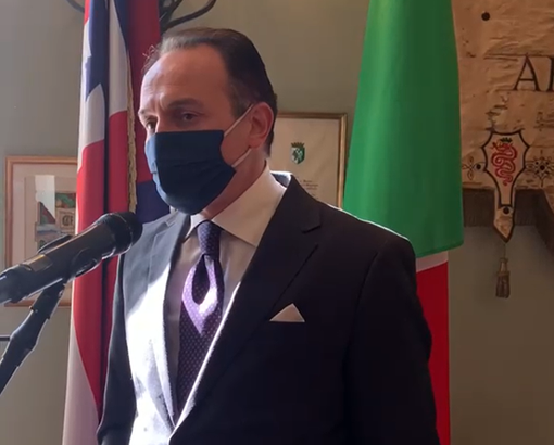 Cirio sulla possibile Zona rossa: "Qualsiasi cosa decidano ce lo dicano in fretta" Cirio sulla possibile Zona rossa: "Qualsiasi cosa decidano ce lo dicano in fretta"