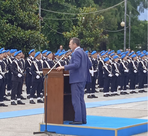 ''Durante il giuramento cori di mussoliniana memoria'' ''Durante il giuramento cori di mussoliniana memoria''