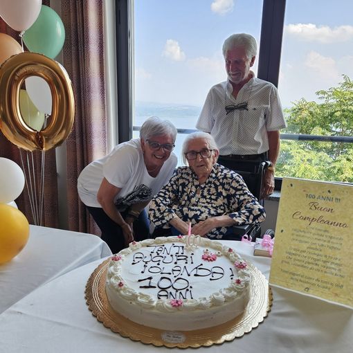 Belgirate, Iolanda Bertone festeggia i 100 anni