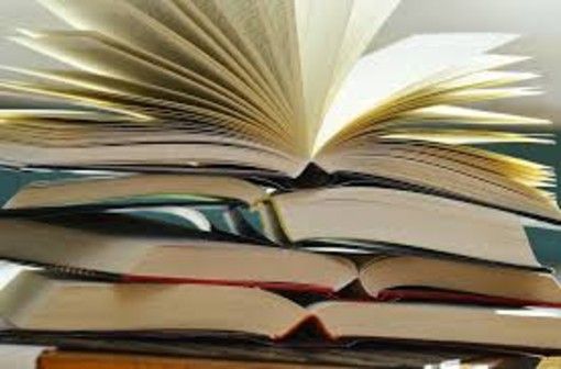Giornata mondiale del libro, Nati per Leggere: un manifesto destinato ai più piccoli per promuovere la lettura