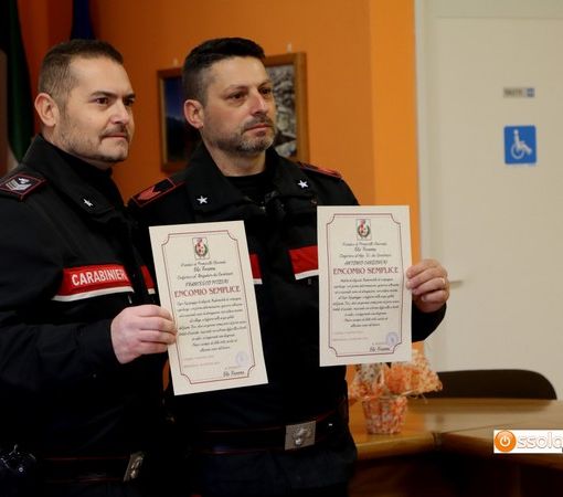 Premiati i due carabinieri che salvarono un giovane dalle acque del fiume Toce    FOTO