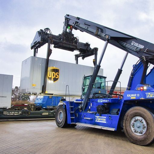 Collaborazione CargoBeamer-Ups per il trasporto di pacchi