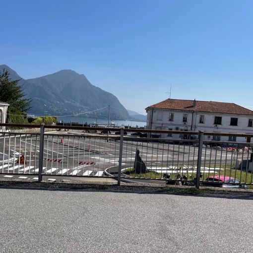 Completati a Intra i parcheggi a lago che hanno preso il posto dell’ex parco giochi