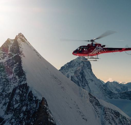 Valanga a Zermatt: si cercano tre persone