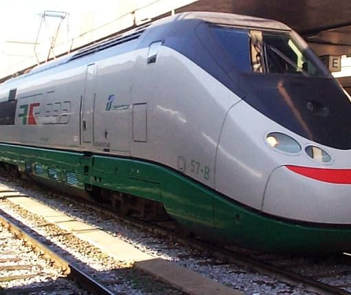 Viaggi di Natale, Federconsumatori denuncia: &quot;Rincari inaccettabili&quot;
